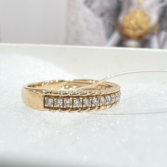 SHY CREATION Gold and Diamond Ring - Picture 12 of 13